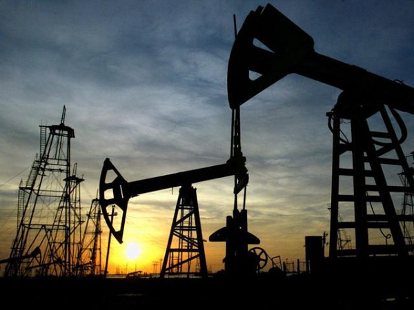 Giá dầu thô tăng do bế tắc trong đàm phán hạt nhân Iran