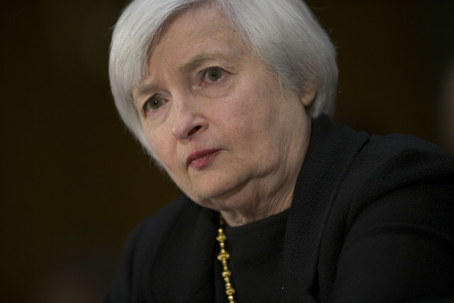Fed đang xem xét cắt giảm gói QE mà không để lãi suất tăng