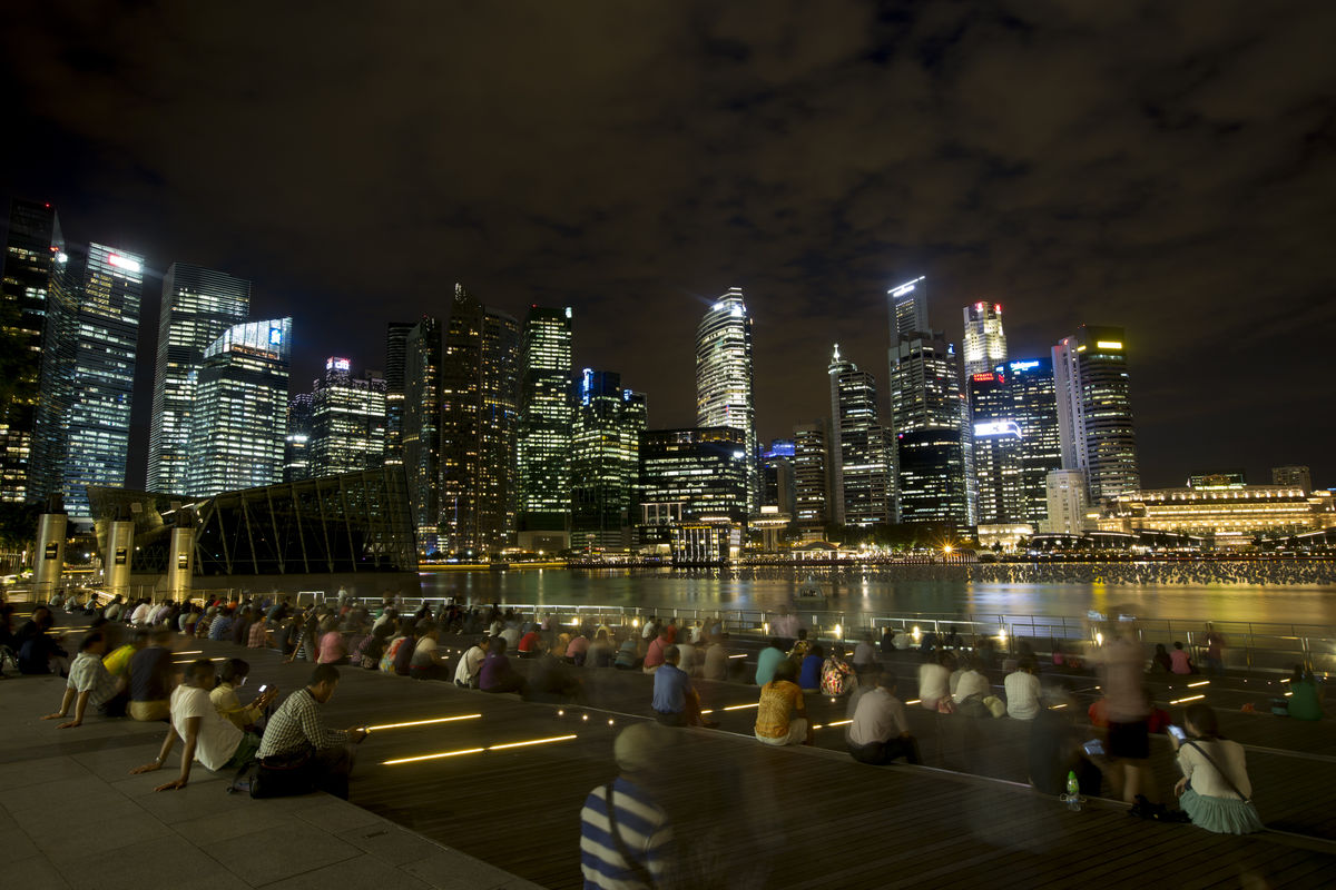 Singapore vẫn giữ chính sách nhập cư chặt sau bạo loạn