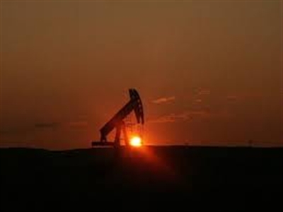 Giá dầu có tuần giảm mạnh nhất trong 19 tháng