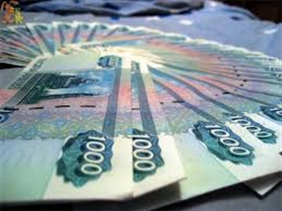 Chứng khoán và đồng rúp lao dốc, Nga bất ngờ nâng mạnh lãi suất từ 5.5% lên 7%