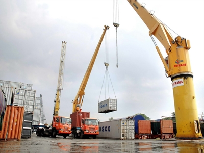Hoạt động xuất nhập khẩu Việt Nam tăng mạnh cuối tháng 2