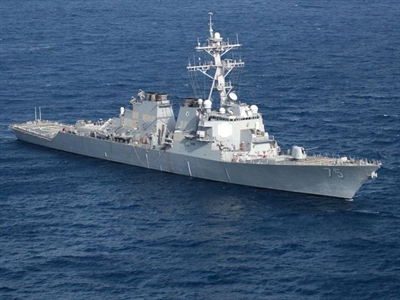 Tàu chiến Mỹ tới gần Ukraine
