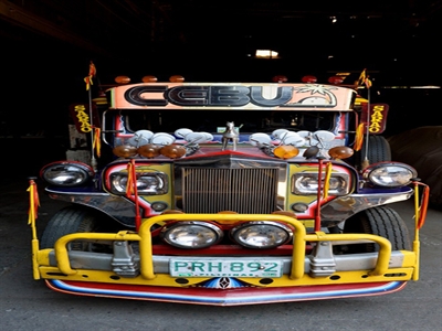 Bên trong lò độ xe Jeepney nổi tiếng ở Philippines