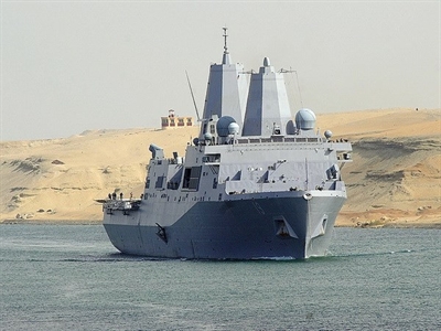 Tàu hải quân Mỹ chở 550 lính thủy đánh bộ vào vùng Vịnh