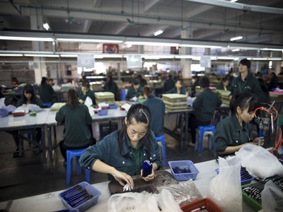 Sản xuất Trung Quốc tăng nhanh nhất từ đầu năm 2014