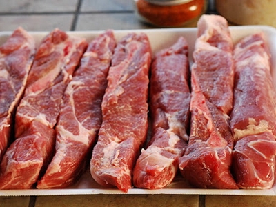 EU kêu gọi WTO phán quyết về lệnh cấm nhập thịt lợn của Nga