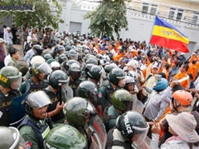Đại sứ quán Việt Nam tại Campuchia bị quấy rối