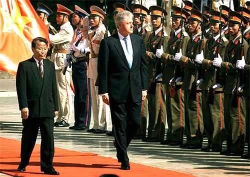 Ba lần thăm Việt Nam của cựu tổng thống Bill Clinton