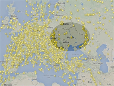 Hàng không thế giới đồng loạt tránh không phận Ukraine