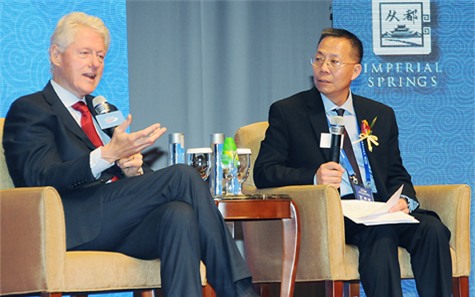 Bill Clinton phê phán Trung Quốc cậy nước lớn để bắt nạt ở Biển Đông