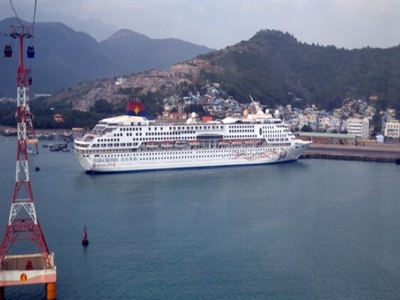 Nhà nước không cần giữ 75% cổ phần cảng Nha Trang