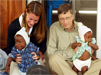 Quỹ từ thiện của Bill Gates ủng hộ 50 triệu USD chống dịch Ebola