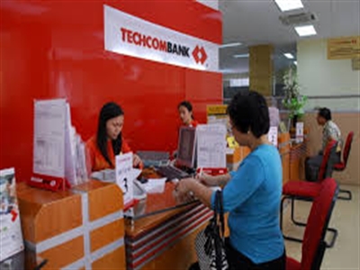 S&P: Techcombank chiếm 3,2% thị phần huy động khách hàng toàn hệ thống