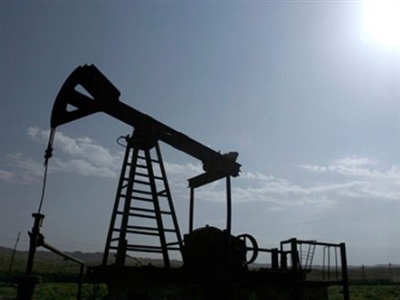 Giá dầu lại giảm sau bình luận của OPEC