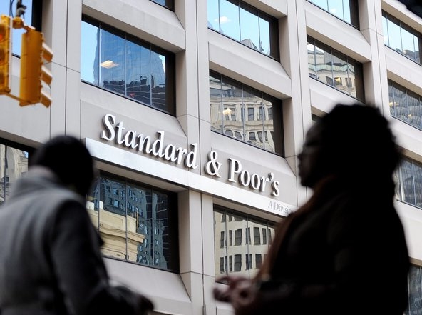 Standard & Poor’s có thể bị cấm xếp hạng trái phiếu trong 1 năm
