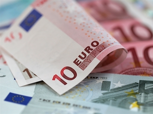 ECB cho phép bơm khẩn 68 tỷ USD vào hệ thống ngân hàng Hy Lạp