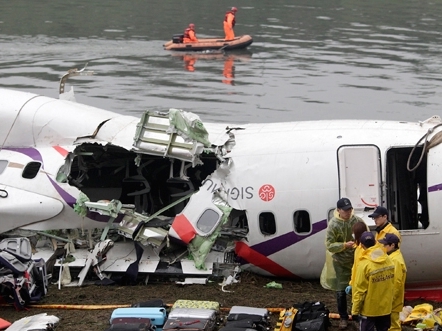 TransAsia bác tin phi công báo động cơ bất thường trước cất cánh