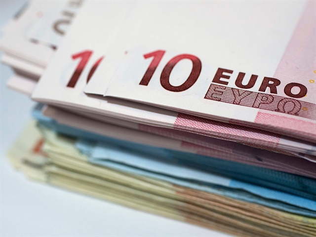 USD hồi phục, euro giảm do lo ngại tình hình Hy Lạp
