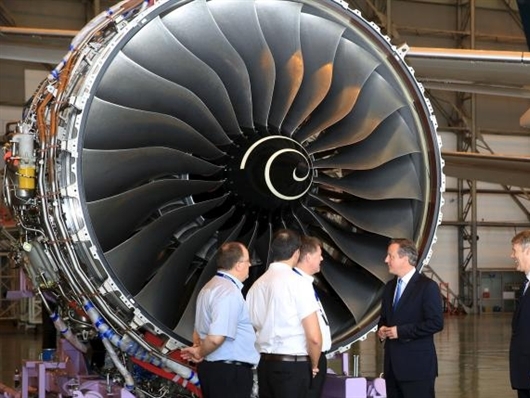 Vietnam Airlines và Rolls-Royce ký hợp đồng bảo dưỡng động cơ 580 triệu USD