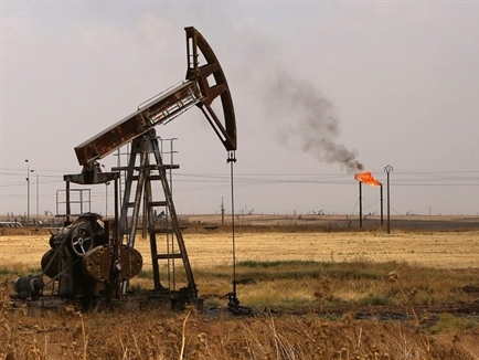 Giá dầu Mỹ bất ngờ xuống dưới 40 USD/thùng