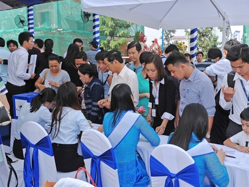 Khang Điền tổ chức lễ bốc thăm trúng xe Honda Civic cho khách hàng mua nhà tại Mega Village