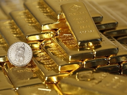 Giá vàng vẫn sát đỉnh 3 tháng do lo ngại về tăng trưởng kinh tế