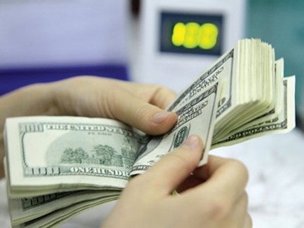 Tỷ giá trung tâm tăng mạnh 11 đồng, giá USD tại Vietcombank tăng 25 đồng