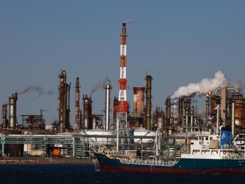 Giá dầu quay đầu giảm khi thỏa thuận Arab Saudi-Nga gây thất vọng