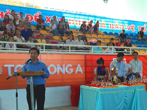 Tôn Đông Á tài trợ chính Giải bóng chuyền “Cúp Lao động Bình Dương năm 2016”