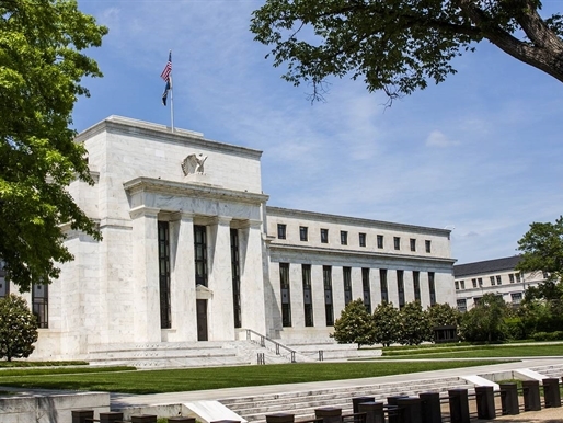 Fed sẽ đảo ngược lộ trình và giảm lãi suất?