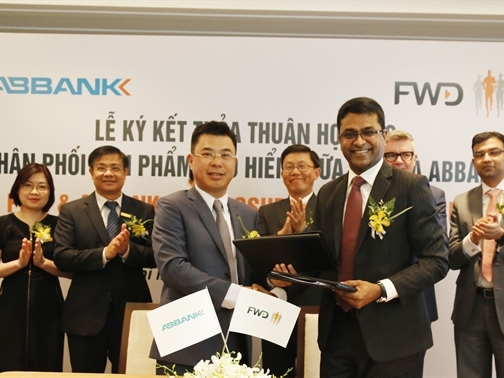 ABBank và FWD ký thỏa thuận phân phối bảo hiểm tại Việt Nam