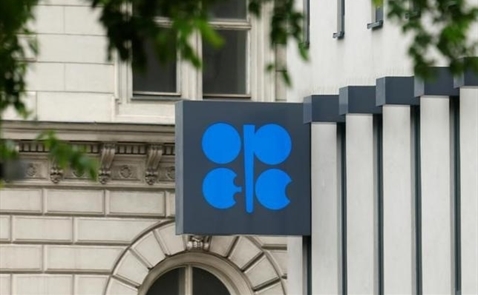 OPEC: Thừa cung dầu sẽ kéo dài sang 2017 do sản lượng của Saudi lập kỷ lục