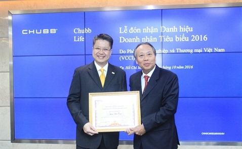 Đại diện Chubb Life Việt Nam được vinh danh Doanh nhân Tiêu biểu 2016