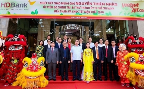 Bí thư TP.HCM Nguyễn Thiện Nhân: "Hãy làm doanh nhân với trái tim Việt Nam và trí tuệ quốc tế"