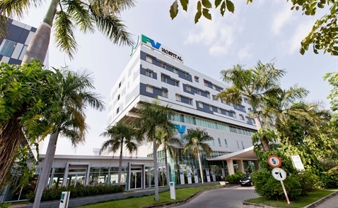 Trung tâm Mắt Quốc gia Singapore ghép giác mạc miễn phí cho bệnh nhân Việt Nam