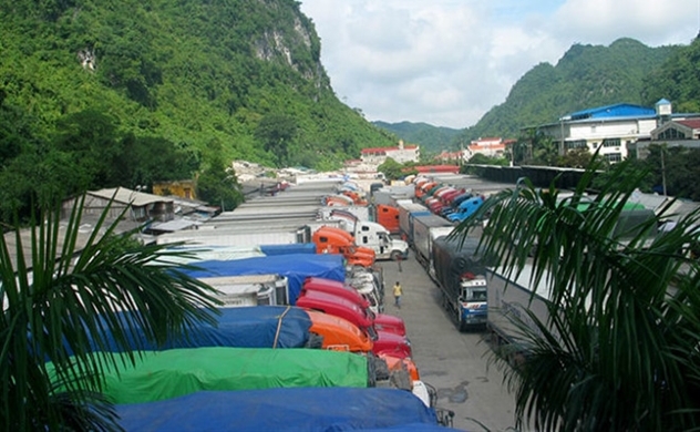 Tăng xuất nhập khẩu qua Lạng Sơn: Cần gỡ nút thắt hạ tầng