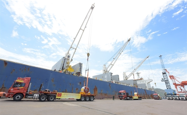 Tập đoàn Hoa Sen xuất khẩu 15.000 tấn tôn đến châu Âu