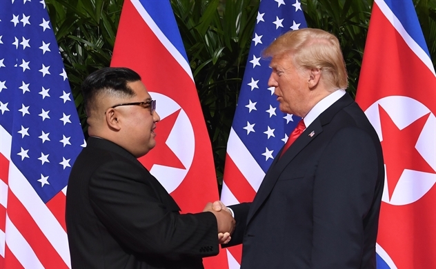 Trump - Kim ký thỏa thuận phi hạt nhân: Chiến tranh sẽ sớm kết thúc