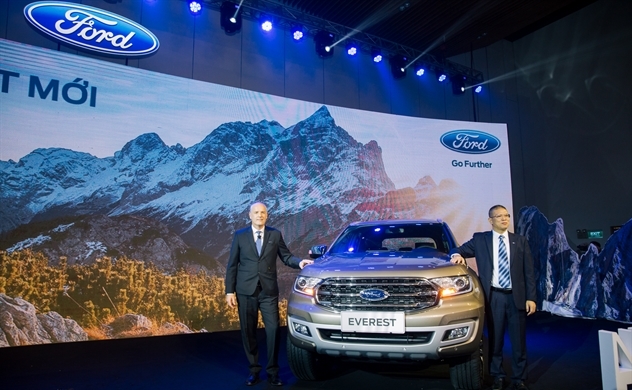 Ford Everest mới về Việt Nam, giá từ 1,1 tỉ đồng