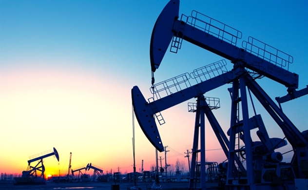 Thị trường dầu khó thoát khỏi sự kiểm soát của Nga và Ả rập