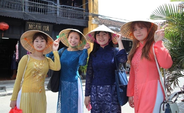 Vì sao khách du lịch Hàn Quốc lại thích tới Việt Nam?