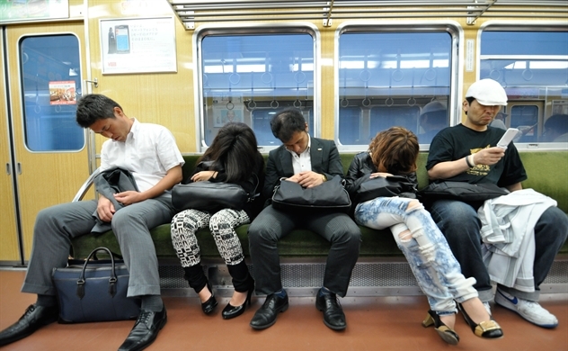 Mất ngủ, kinh tế Nhật mất 138 tỉ USD
