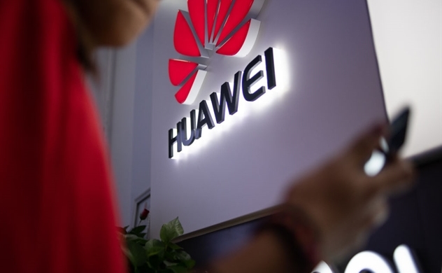 Vì sao Trump khó lòng nới lỏng lệnh cấm Huawei?