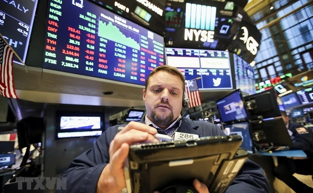 Thị trường chứng khoán Mỹ: Lạc quan về đàm phán thương mại, S&P 500 đạt mức kỷ lục