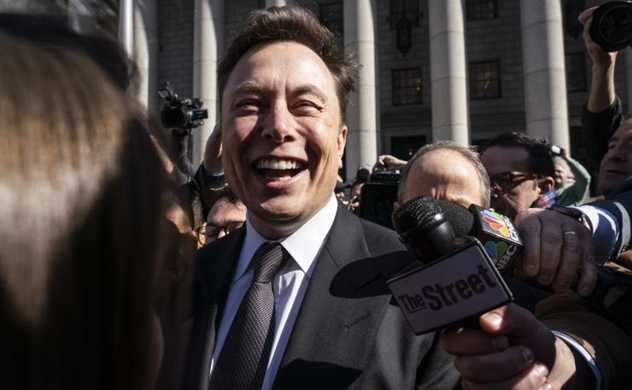 Những người bán khống cổ phiếu Tesla không chỉ khóc ròng vì lỗ mà còn có thể giúp Elon Musk được thưởng hàng trăm triệu USD