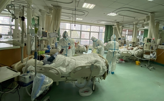 Dịch viêm phổi cấp do virus corona: Số ca mắc tại Trung Quốc tăng lên 20.438 người, 425 người tử vong, 632 người hồi phục