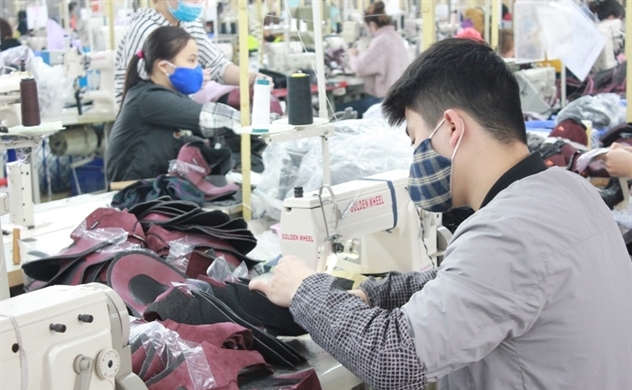 Các doanh nghiệp dệt may, da giày nỗ lực sản xuất kinh doanh trong bối cảnh bệnh viêm phổi cấp