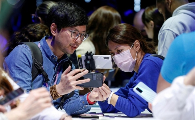Samsung poised to benefit from coronavirus woes afflicting Apple