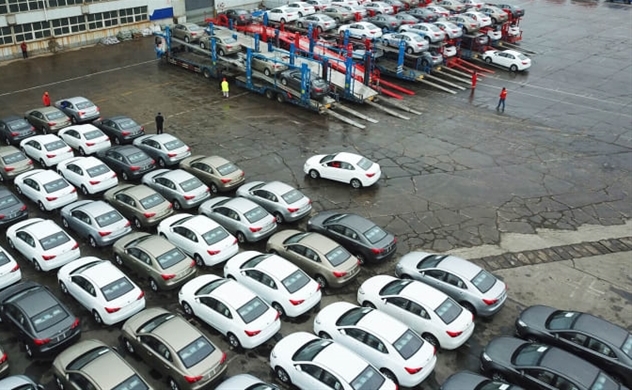 Dịch Covid-19: Doanh số bán xe khách của Trung Quốc giảm 92% trong nửa đầu tháng 2